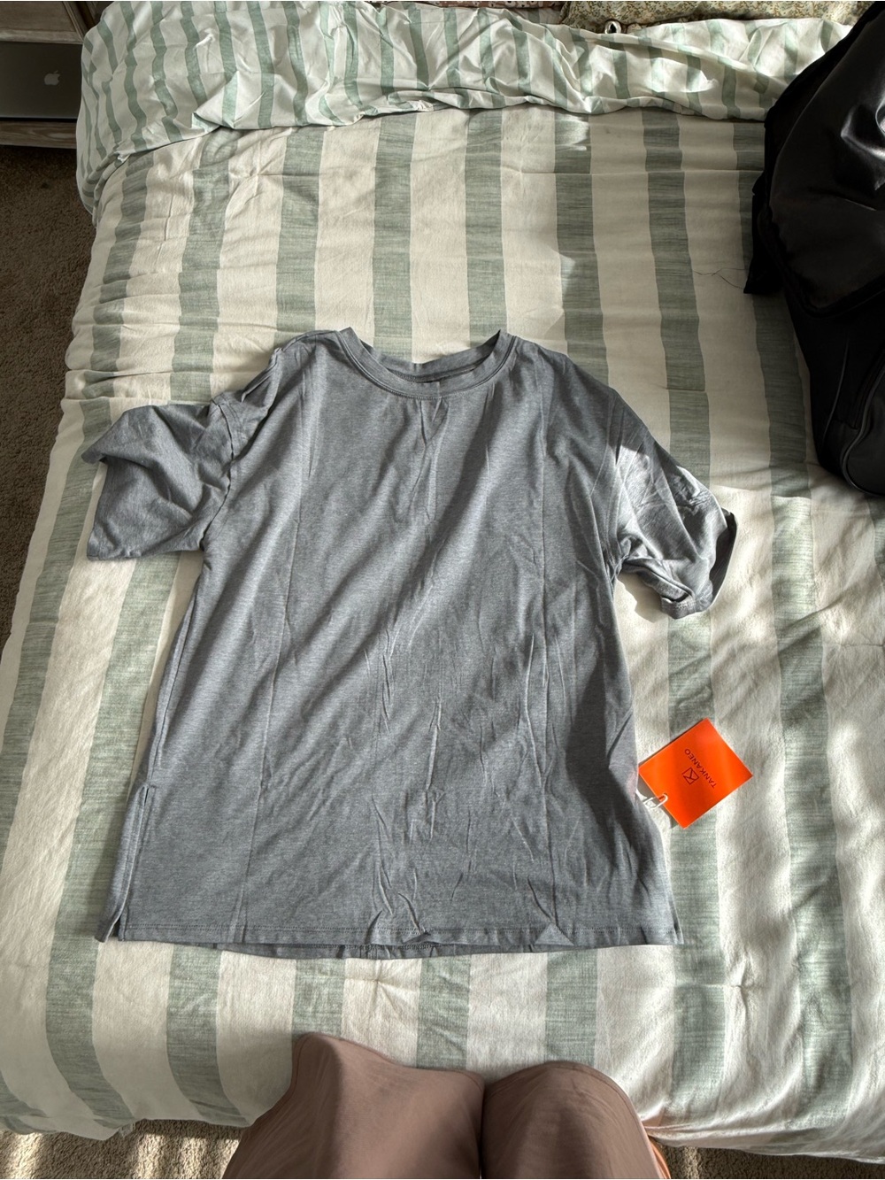 Crewneck Short-Sleeve Shirt — Gray